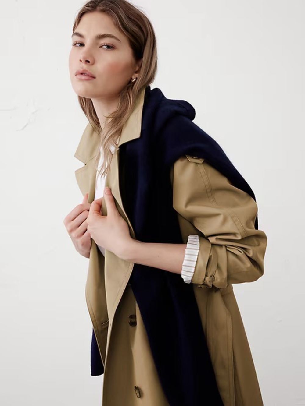 Banana Republic Factory Timeless Trench - Picture 4 of 4